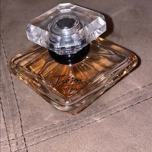 Tresor luminuese 1.7